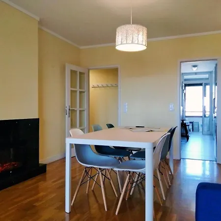 Hello Deluxe Apartment