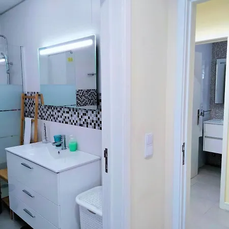Apartment Hello Deluxe